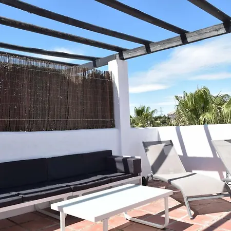 Atico Duplex En Naranjos, Апартаменты *