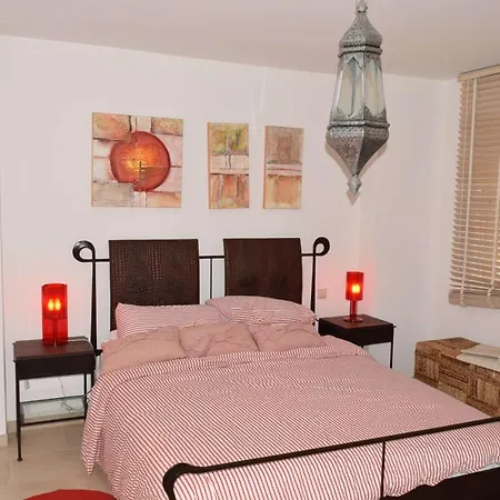 Atico Duplex En Naranjos, Апартаменты