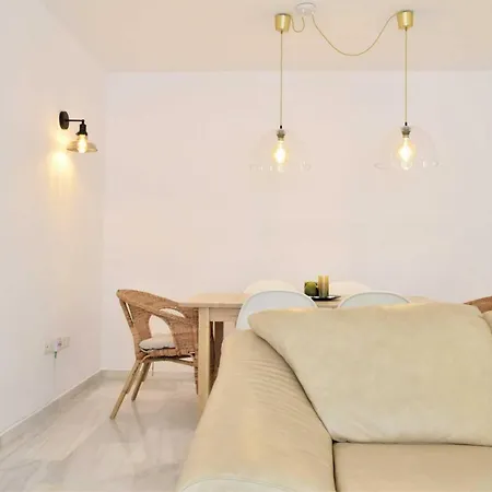 Atico Duplex En Naranjos, Apartment