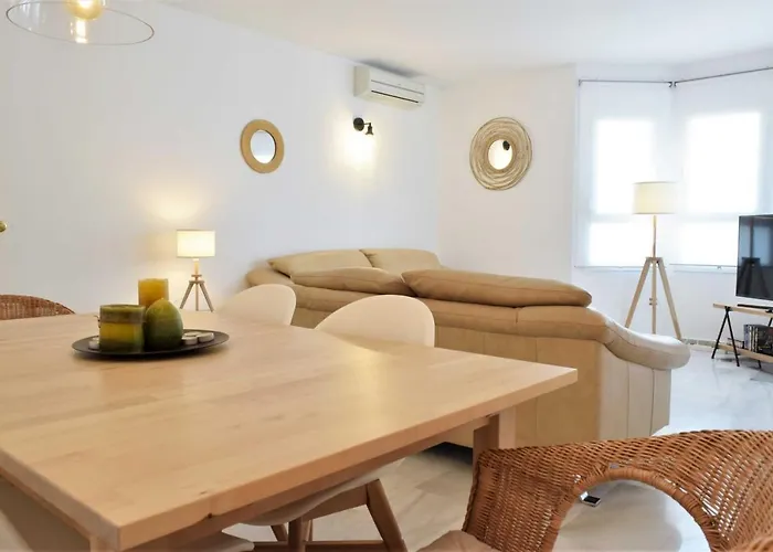 Atico Duplex En Naranjos, アパート マルベーリャ