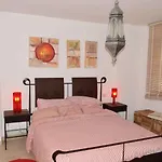 Atico Duplex En Naranjos, アパート