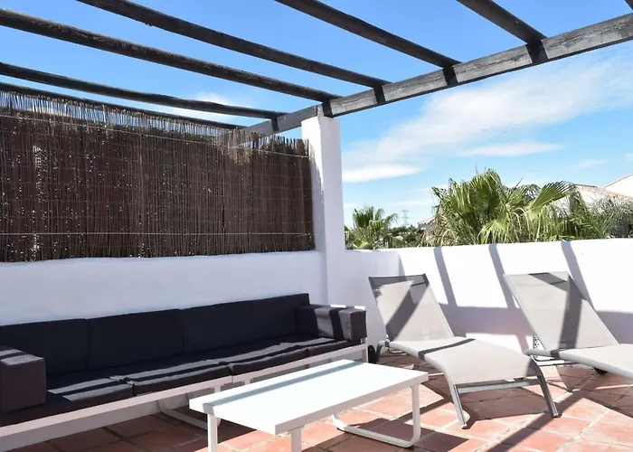 Atico Duplex En Naranjos, דירה *